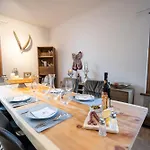 Meis Mit Bergblick Apartment