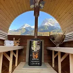 Meis Mit Bergblick Scuol