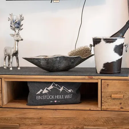 Meis Mit Bergblick Apartman Scuol