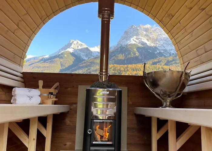 Meis Mit Bergblick Scuol